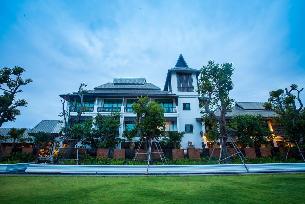 Huernnana Boutique Hotel Phrae Bagian luar foto